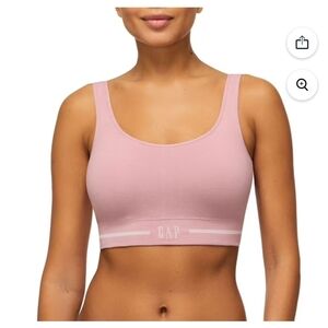 GAP Women's Soft Pink Sports Bra ☆ Size LG ☆ with Pads